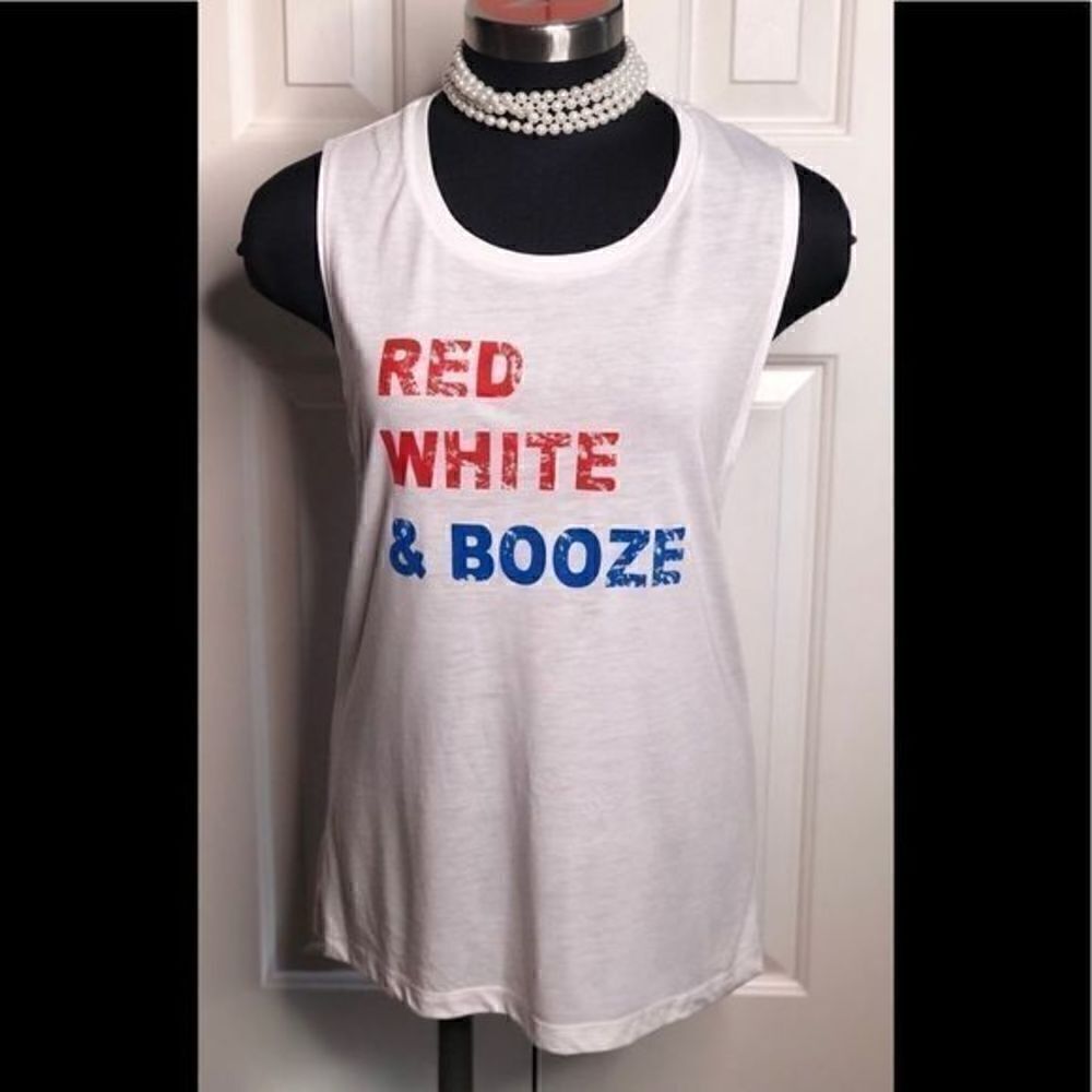 Bella tank Top Graphic